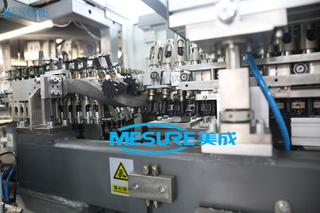 Pet şişeleri için darbe-doldurma kombine makinesi | Özel Mineral Su Doldurma Hattı, Yüksek Verimlilik ve Çıkış