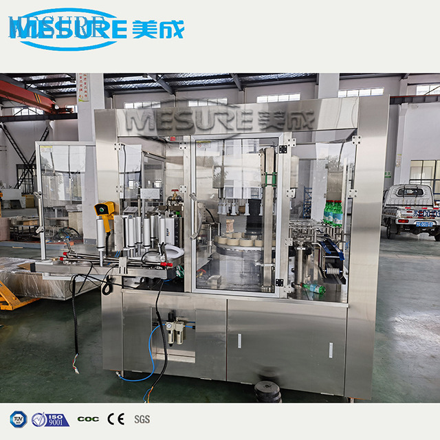 Otomatik Doğrusal Döner OPP Sıcak eriyik yapıştırıcı etiketleme Etiket Makinesi Plastik Şişe İçecekler İçecek Fabrikası