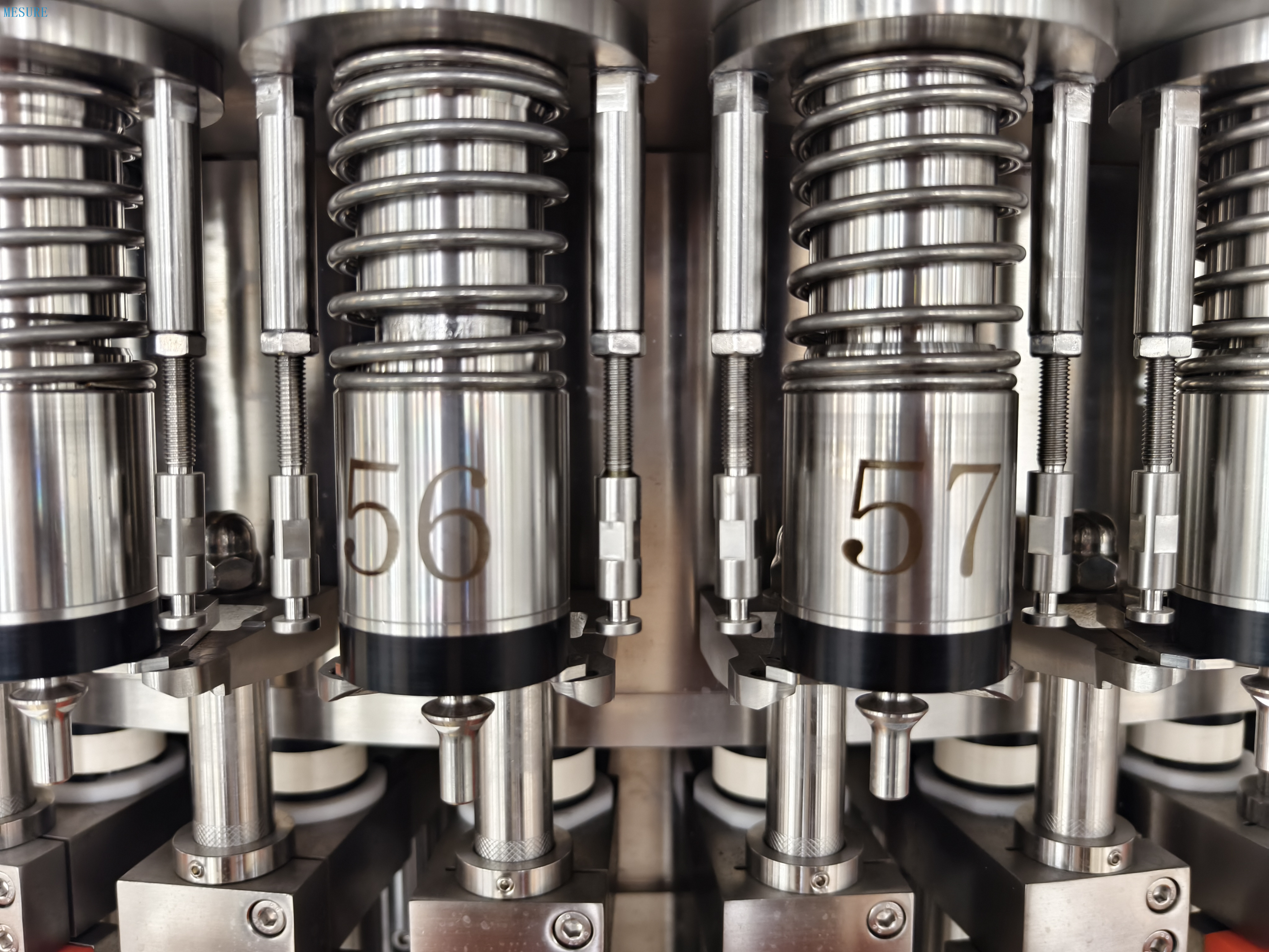 Yüksek Çıkış Pet Şişesi Dolgu Makinesi | Su ve sıvılar için darbe doldurma kapağı kombi makinesi, düşük maliyetli çizgi