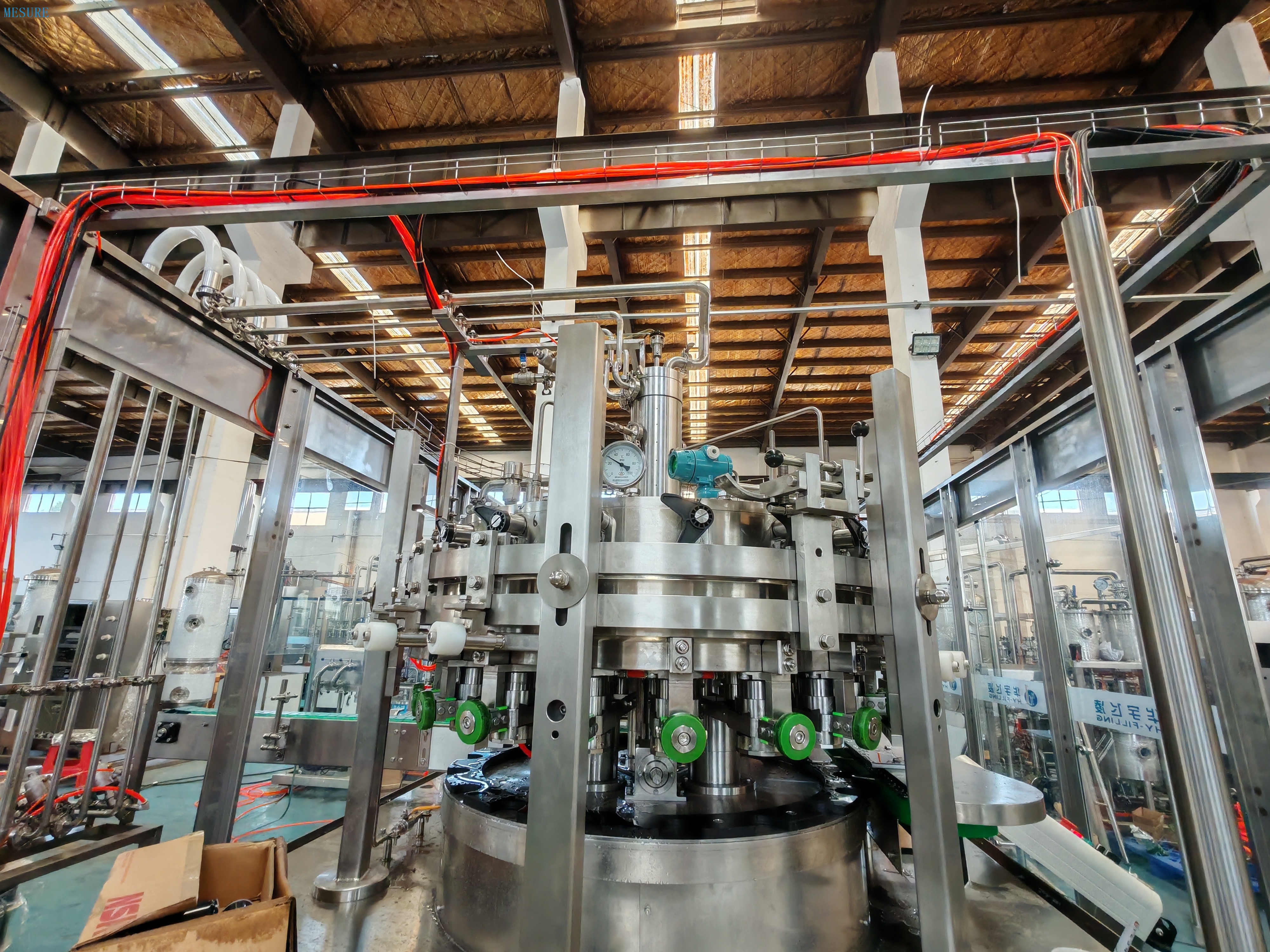 Anahtar teslim karbonat bira ve içecekler için doldurma hatları | Verimli sızdırmazlık ile özel küçük Biz Makineleri