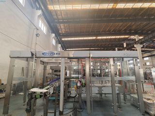 Alüminyum Meyve Meyve Suyu Doldurma Makinesi 2'si 1 arada Doldurma ve Dikiş Makinesi