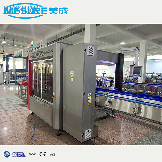 Otomatik Doğrusal Döner OPP Sıcak eriyik yapıştırıcı etiketleme Etiket Makinesi Plastik Şişe İçecekler İçecek Fabrikası