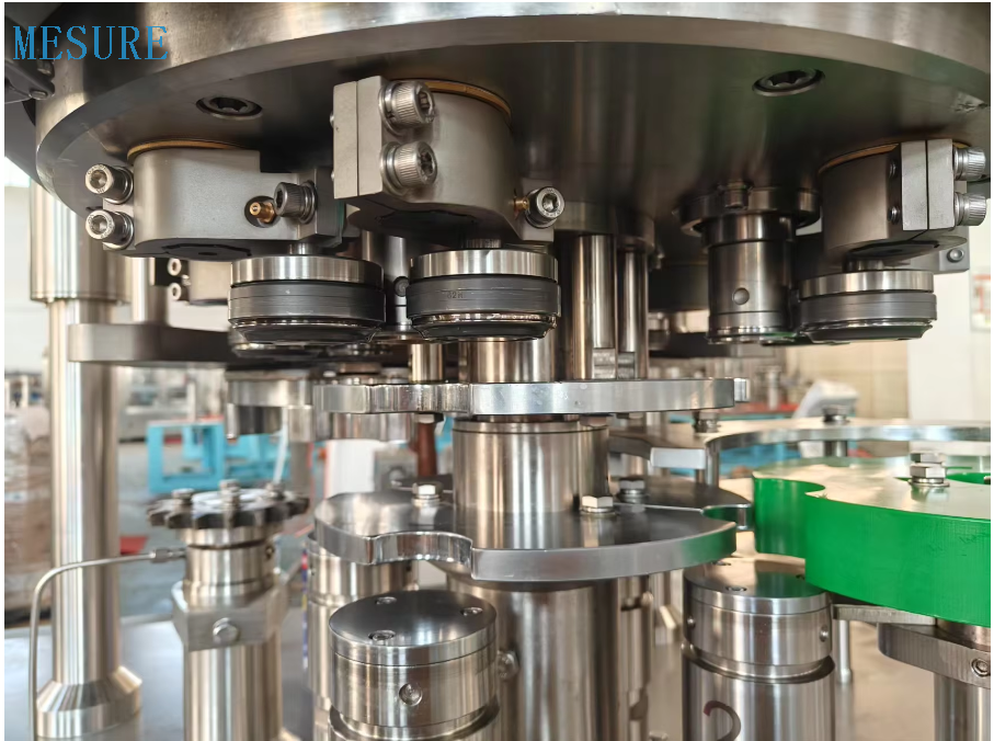 Özel bira/karbonatlı içecekler için dolgu makineleri | Sızdırmazlık ile küçük işletme verimli ambalaj hattı